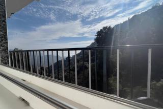 100 stairs holiday home - Mussoorie - 0