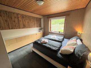 The Yellow House, Beach 5mins Drive, 3BR with free parking, Fast Fiber Internet - Rødby - 4