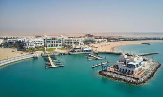Hilton Salwa Beach Resort and Villas - - 7