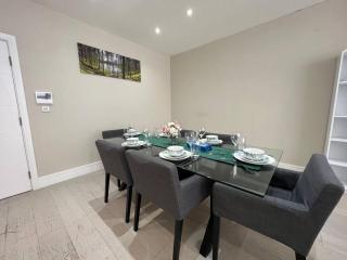 Star London Bell Lane 3-Bed Oasis with Garden - Hendon - 9