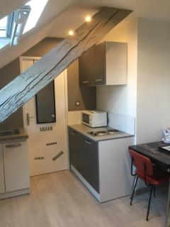 Studio moderne, étage 3, avec literie de qualité prémium - Belfort - 9