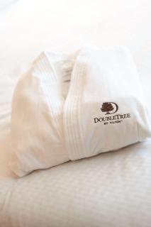 DoubleTree by Hilton Hotel Riyadh - Al Muroj Business Gate - Riyadh - 2