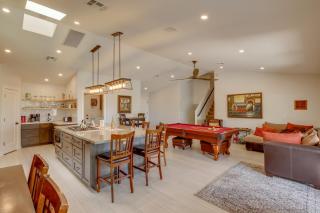 Golf Course Views Stunning Oasis in Phoenix! - Phoenix - 4