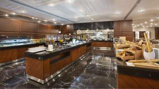 DoubleTree by Hilton Istanbul-Avcilar - 1