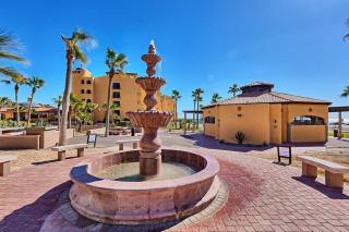 Ocean Front PRINCESA Resort D108-Sandy Beach-Ground Floor-HUGE - 2