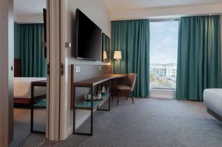 Hampton By Hilton Edinburgh Airport - 8