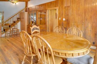 Historic Cabin Retreat about 2 Mi to Seneca Rocks! - 1