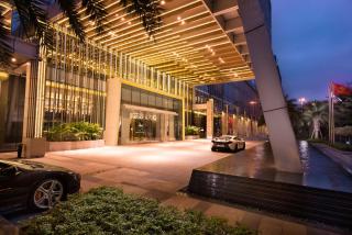 Hilton Shenzhen Futian, Metro Station at Hotel Front Door, Close to Futian Convention & Exhibition Center - Shenzhen - 9