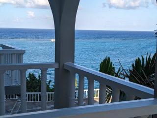 Relaxing Space with an Awesome View - Lodge - 9
