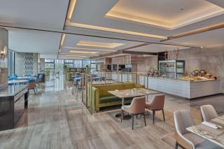 Hilton Yancheng - 3