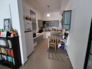 דירת גן צבעונית בכרם האמנים בעכו - 9