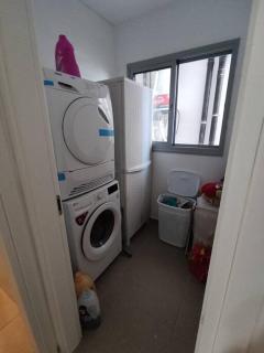 דירת גן צבעונית בכרם האמנים בעכו - 1