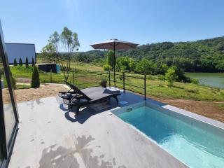 Glamping A frame lake Heated pool - 9