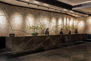 DoubleTree by Hilton Bangkok Ploenchit - 2