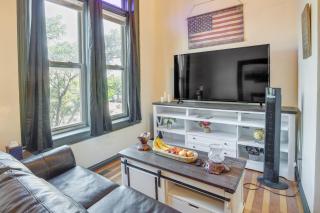 Downtown Montrose Apartment, 12 Mi to Natl Park! - Montrose - 0