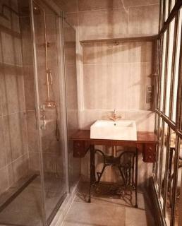 Artistic apartment with a balcony - 5