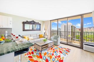 Diamond Head Dreams Beach Condo with Ocean View! - 3