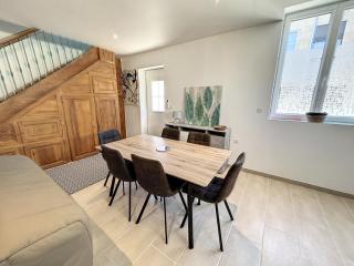 Maison Vue Pyrénées Centre ville - salle de jeux - 6