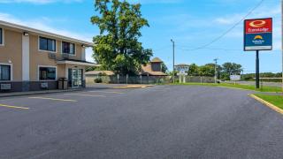 Econo Lodge Portage - Portage - 8