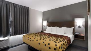 Econo Lodge Portage - 2