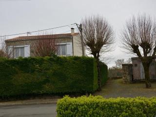 Maison Authentique avec Cour Privée, Wifi et Proximité Activités – Thiré, Vendée - FR-1-426-396 - 8