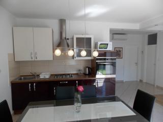 Apartments Coronata - Biograd na Moru - 1