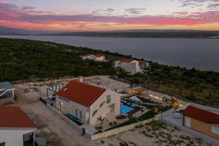 Family friendly house with a swimming pool Maslenica, Novigrad - 20492 - Maslenica - 0