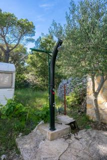 Apartments with a parking space Cove Smrceva, Brac - 20193 - Milna - 3