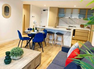 So Unique! Collins Street Vibe 2B2B - 4