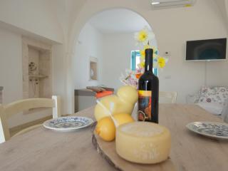 Trulli-Style Chalet near Forest Walks - 2