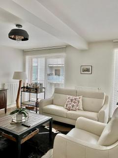 Luxury Apartment - 9