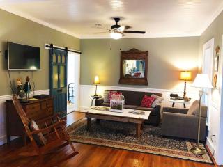 Aunt Hattie's Farmhouse - Llano - 8
