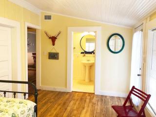 Aunt Hattie's Farmhouse - Llano - 5