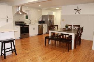 Perfect home for families, groups, and gatherings - 4