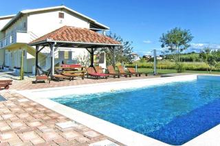 Apartment in Privlaka with sea beach - Privlaka - 1
