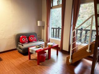 Tomi House - 2