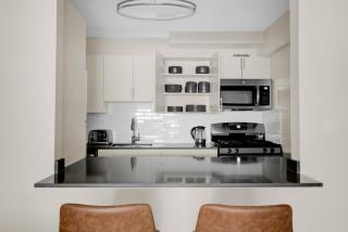 Spacious Beacon Hill 1BR wViews Gym BOS-499 - Boston - 4