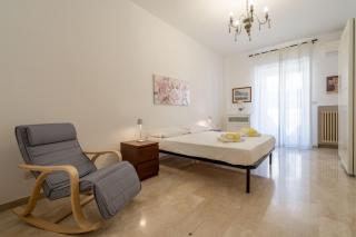 Università & Stazione Airy Apartment with parking - Bari - 9