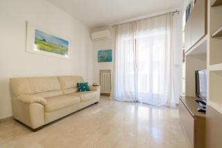 Università & Stazione Airy Apartment with parking - Bari - 6