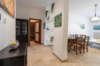 Università & Stazione Airy Apartment with parking - Bari - 4