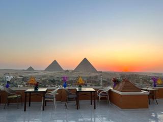Pyramids View fort inn & Roof Top Access - Il Cairo - 2