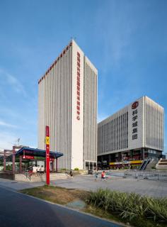 Livetour Hotel Luogang Metro Guangzhou - 9