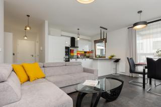 Warsaw City Center Apartment Grzybowska 85 with Parking by Noclegi Renters - Varsavia - 7