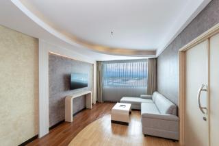 Aston Cirebon Hotel and Convention Center - Cirebon - 5