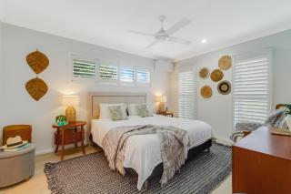 Dog-Friendly Beach House @ Black Rocks by uHoliday - Pottsville - 3