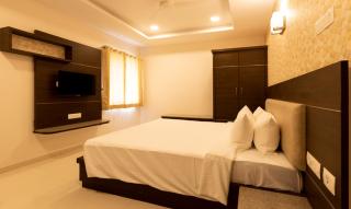 The Bee Hives , Nectar Nest - 7