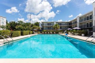 Ramada by Wyndham Altamonte Springs Near I-4 - Orlando - 9