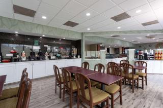 Ramada by Wyndham Altamonte Springs Near I-4 - Orlando - 6