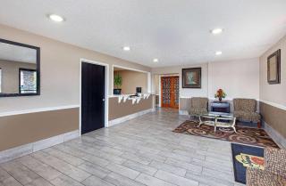 Super 8 by Wyndham Somerset - Somerset - 5