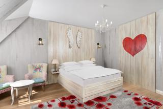 Maison Bistro & Hotel - 4